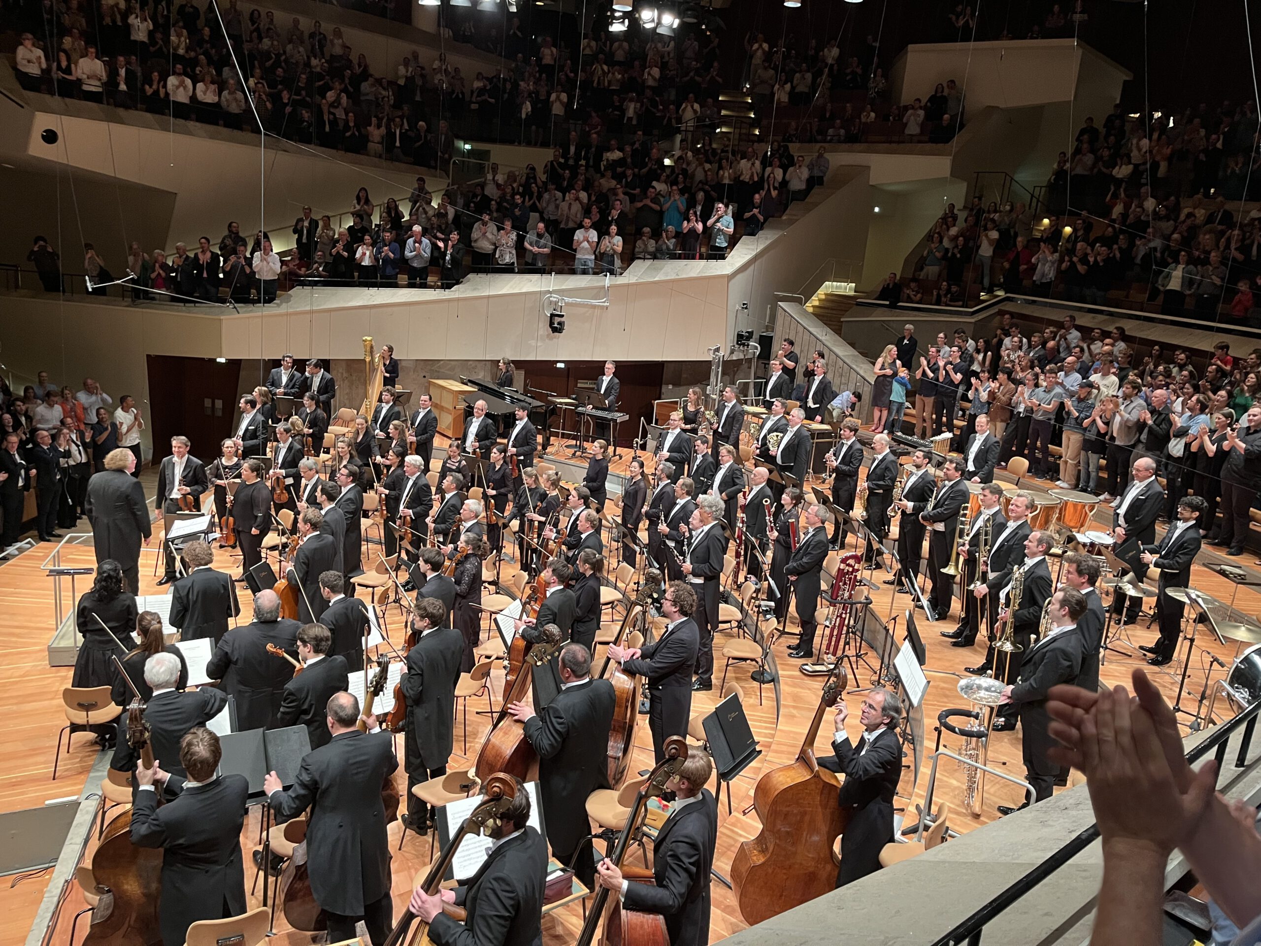 John Williams-Konzert: Weitere Totale auf die Philharmonie.